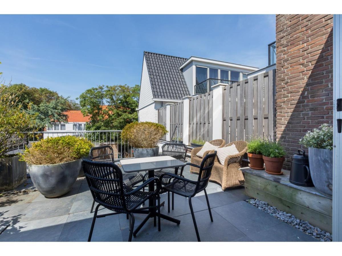 Superb Flat Only 150 Metres From Beach Domburg Exterior photo